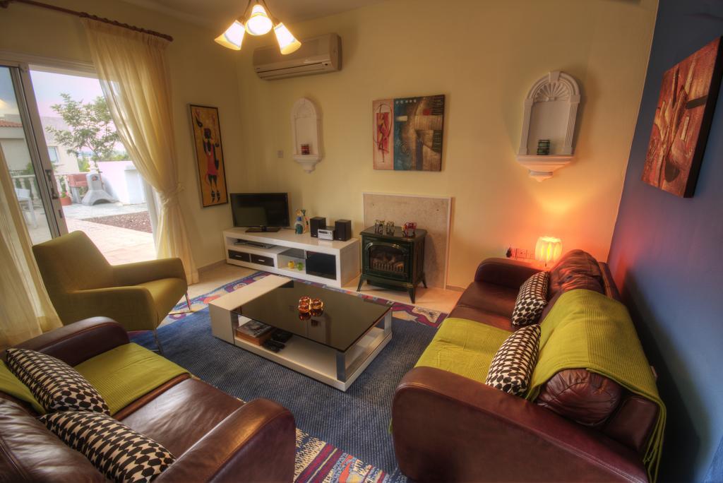 Villa Athina Paphos 客房 照片
