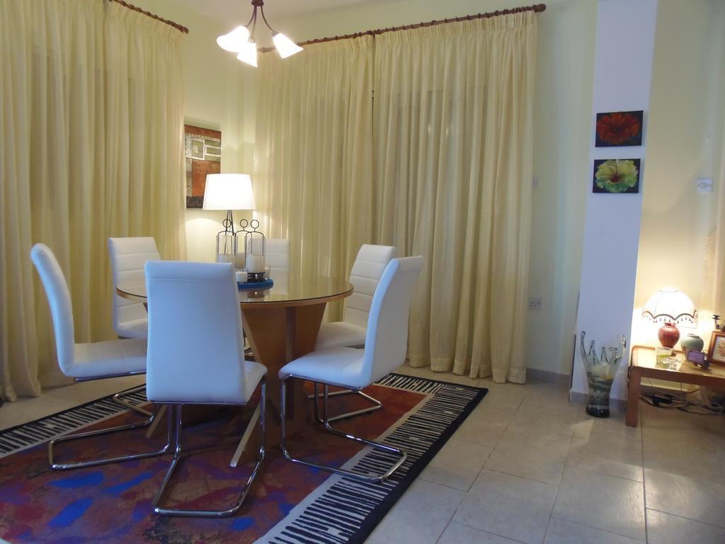 Villa Athina Paphos 客房 照片